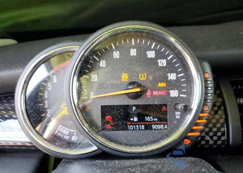 2015 Mini Cooper S z USA, uszkodzony, nr VIN WMWXU3C55F2B65762